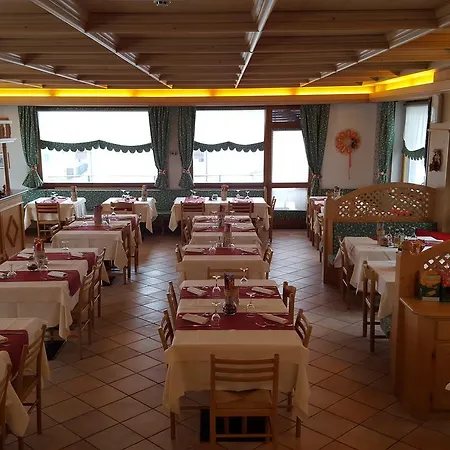 Alpino Hotel