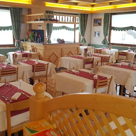 Alpino Hotel
