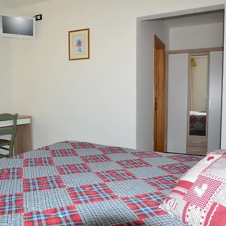Alpino Hotel