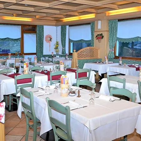 Alpino Hotel Falcade